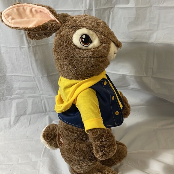 Peter Rabbit 2 ft tall tall plush toy - Picture 6 of 6